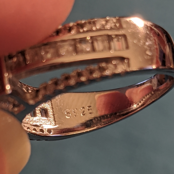 SS Crystal engagement wedding ring. Size 6 NEW - Picture 5 of 5